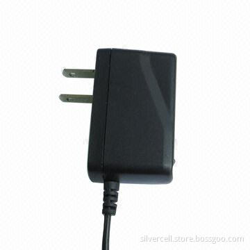 Battery Charger for iPad with CE and RoHS Marks, 5.5V DC Output Voltage